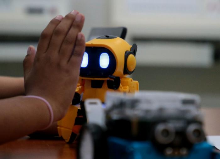 Los Joven Club perfeccionarán la comunicación con los 23 laboratorios de robótica destinados a mejorar la infraestructura en las zonas rurales