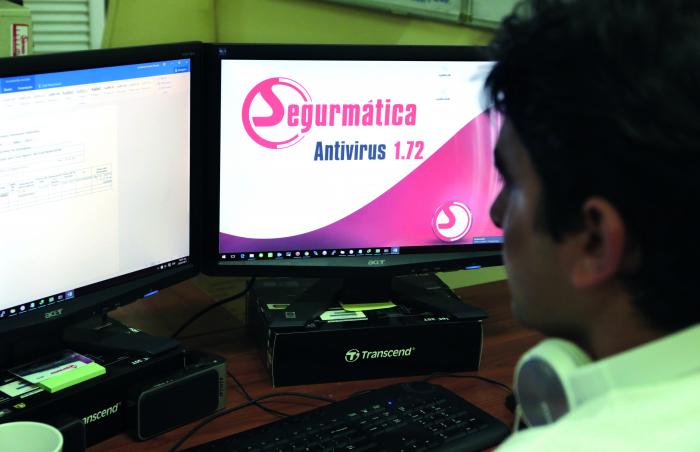 Dentro de los malware más comunes en Cuba destacan los asociados a la piratería. foto: yaimí ravelo