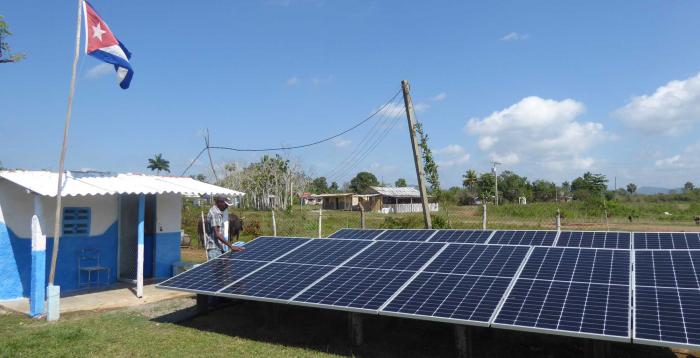 En total serán 77 asentamientos en los que el cambio de tecnología hará posible un servicio de mayor calidad en Pinar del Río