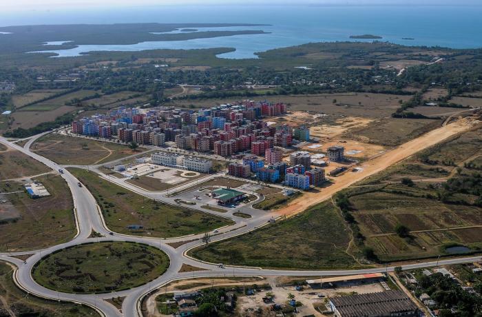 El Primer Ministro de Cuba, Manuel Marrero Cruz, visita el Municipio  Antilla en la Provincia  Holguín