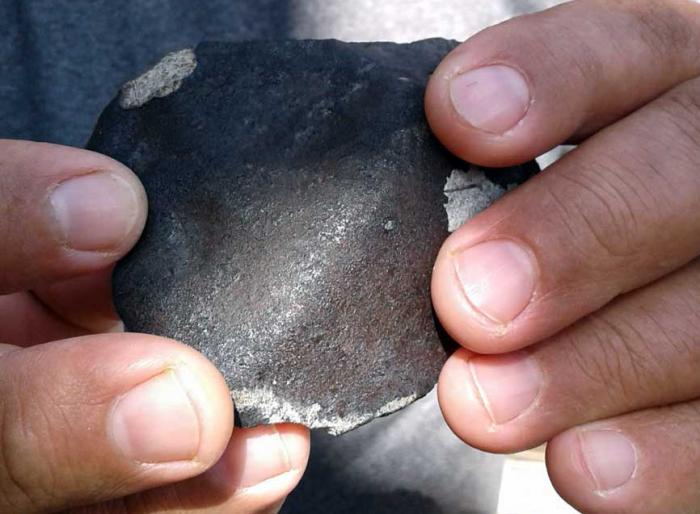 Fragmento del meteorito de Viñales, visto caer el 1ro. de febrero de 2019, en la zona de El Palmarito, Dos Hermanas