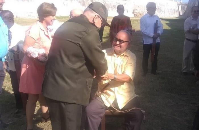 réplica del machete de Máximo Gómez 