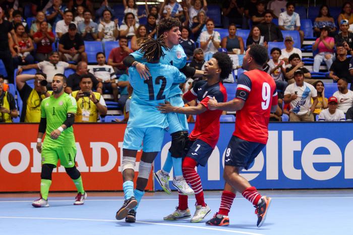 Cuba celebra su pase a la gran final del Campeonato de Fútsal de la Concacaf. FOTO: CONCACAF