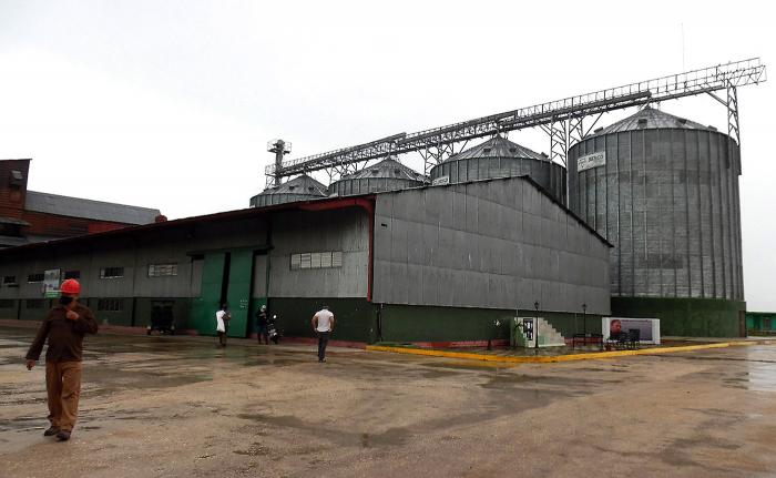 Instalaciones como esta, en Falla, Ciego de Ávila, devienen oportunidad y fortaleza para impulsar el programa de arroz.