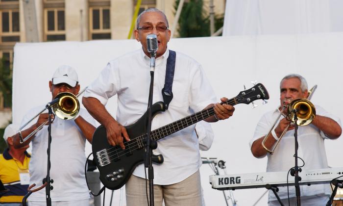 Concierto Paz sin Fronteras en la Plaza de la Revolución, lidereado por Juanes.    
Juan Formell y los Van Van