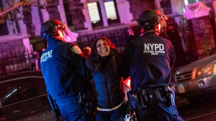 Esta vez los que se levantan son jóvenes estudiantes de los propios Estados Unidos. FOTO TOMADA DE RT