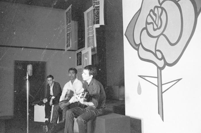 Noel Nicola, Pablo Milanés y Silvio Rodríguez, en el concierto de Casa de las Américas. FOTO: Prensa Latina