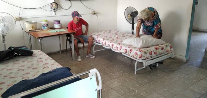 Habitación matrimonial del hogar de ancianos
cienfueguero