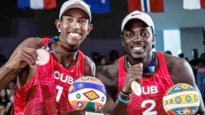 Noslen Díaz y Jorge Luis Alayo convirtieron el sueño olímpico en realidad. Foto: Volleybalworld.com