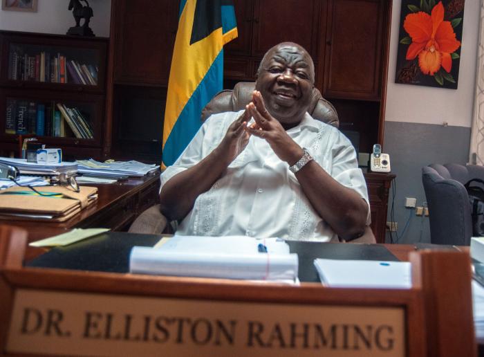 Entrevista al embajador de Bahamas en Cuba. DR. Elliston Rahming