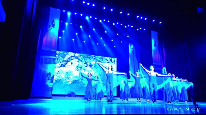 Un instante alto es Mediterráneo, que aporta lo hispano al espectáculo Yo soy Cuba. 
foto: cortesía del autor