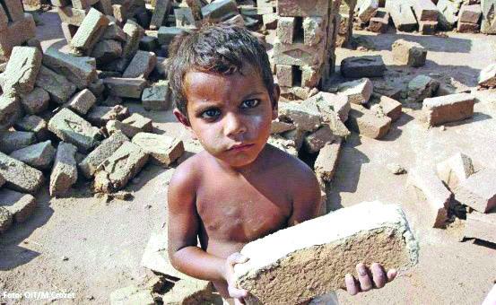 Los países más pobres del mundo son más propensos a involucrar a los niños en este tipo de actividades, según el último informe de Unicef sobre trabajo infantil. 
