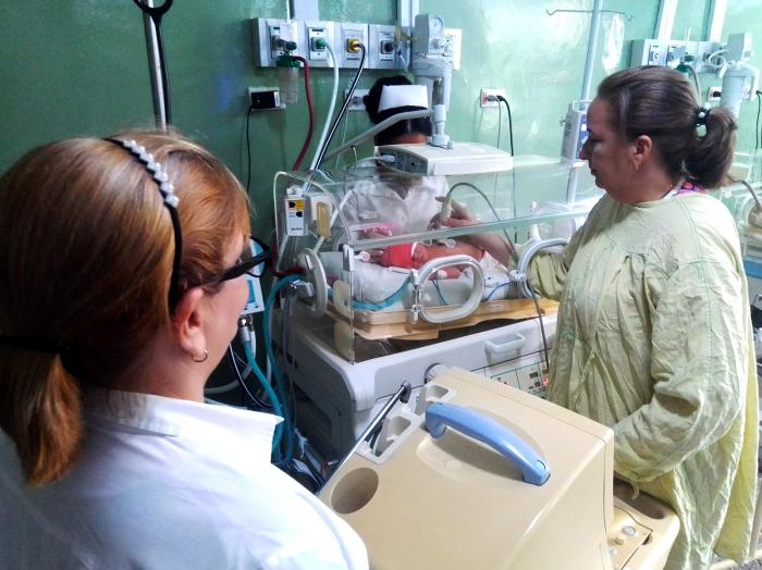 Las incubadoras neonatales son imprescindibles para garantizar la sobrevida de los recién nacidos. 
foto: Pastor Batista Valdés 