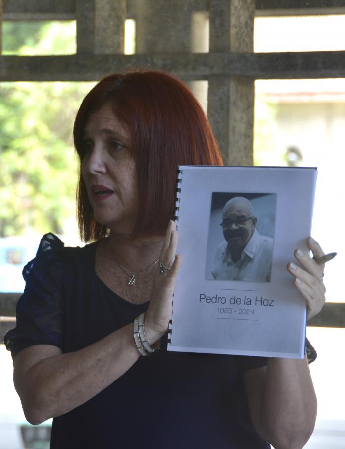 Homenaje a Pedro de la Hoz en el periódico Granma, diario donde laboró por 36 años.