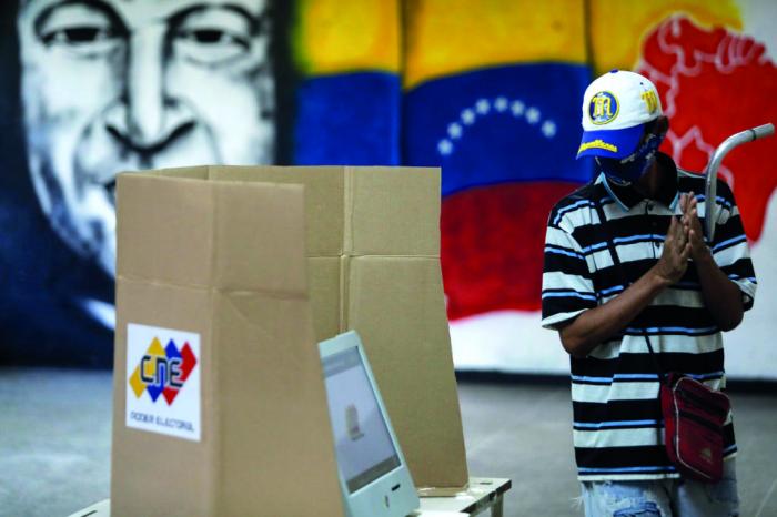 En el simulacro comicial participaron 1 174 centros de votación y 3 006 mesas en todo el país. FOTO: CNN