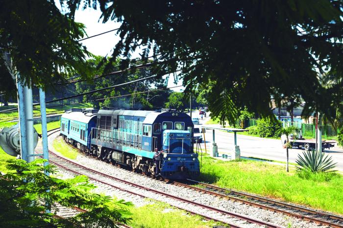 Trenes nacionales modifican algunas de sus paradas en beneficio de la población. foto: naturaleza secreta