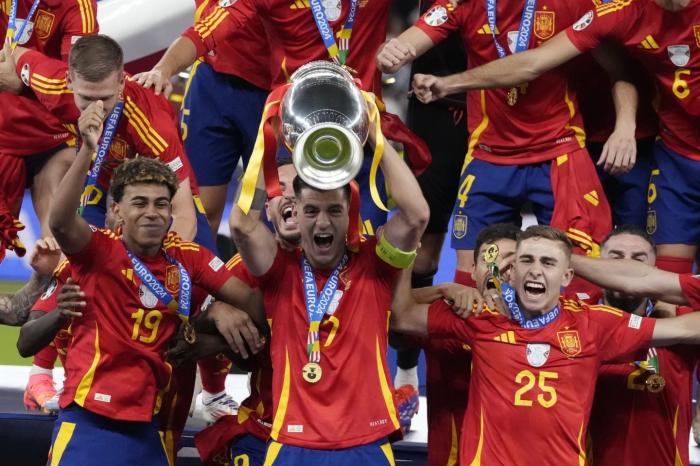 España conquista el trono de Europa