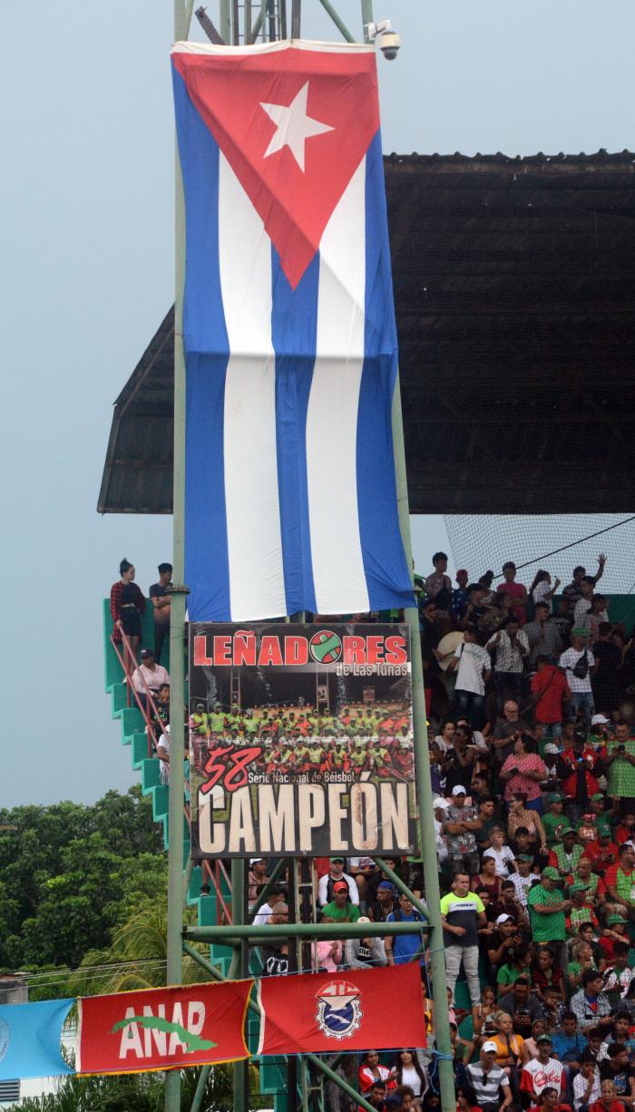 Beisbol-Serie 63-Play Off Las Tunas y Pinar del Rio.