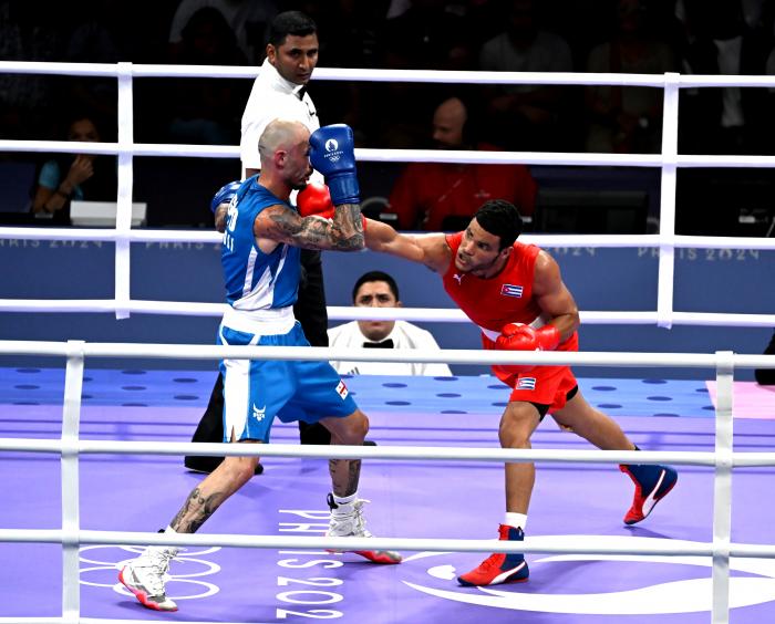 En su primera Olimpiada, Erislandy Álvarez aseguró plata y va por más. foto: ricardo lópez hevia