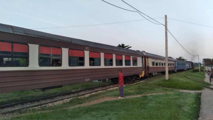 tren Santiago-Manzanillo