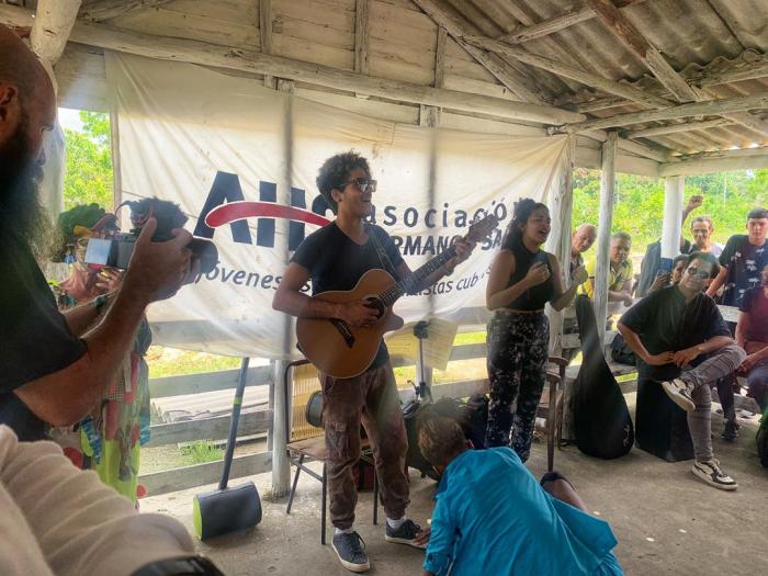 Jóvenes creadores de todo el país rinden tributo a los hermanos Saíz Montes de Oca