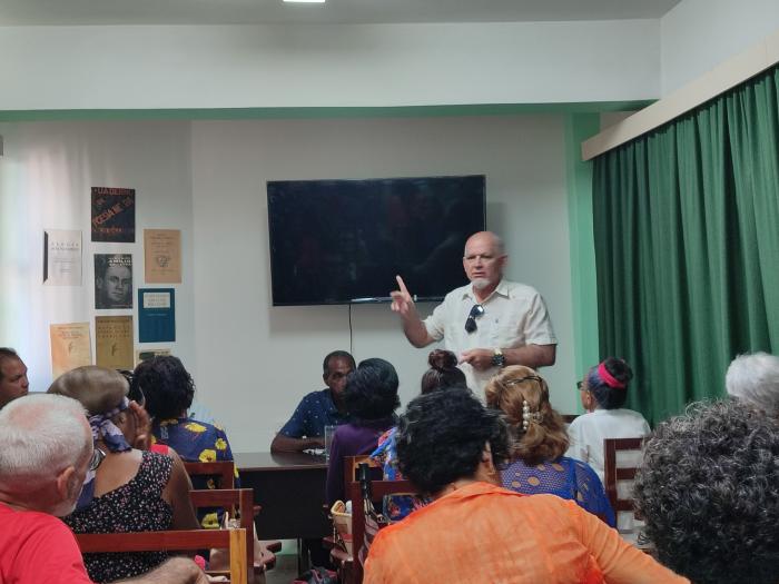 panel Miradas Múltiples de Fidel Castro