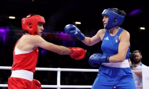 Imane Khelif vs. Angela Carini. foto: getty images