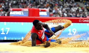 Lázaro Martínez tuvo una discreta actuación en el tripe salto. foto: ricardo lópez hevia