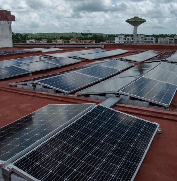Centro Nacional de Biopreparados, BioCen. Instalacion de paneles solares