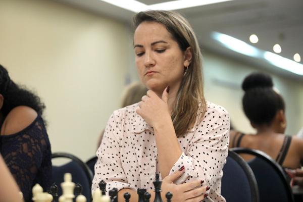 Yerisbel Miranda encabeza el equipo femenino en Budapest. foto: roberto morejón