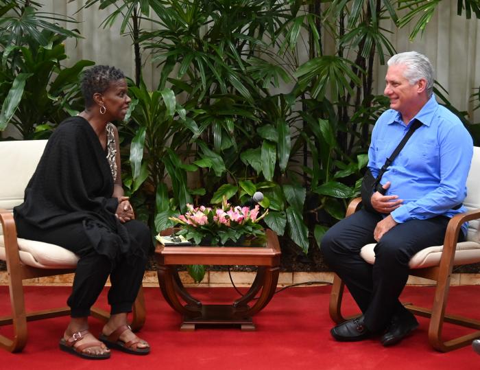 encuentro de Diaz Canel con Gail Walker