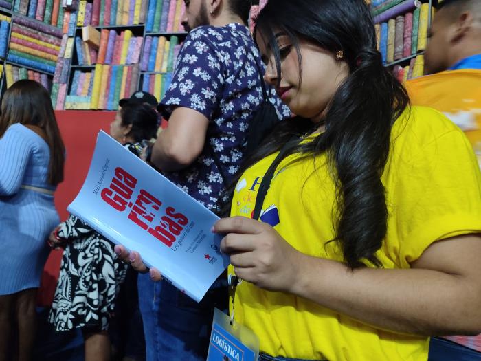 El texto, con la autoría del escritor y periodista cubano Raúl Antonio Capote, contó con el sello de Fundarte. FOTO DE LA AUTORA