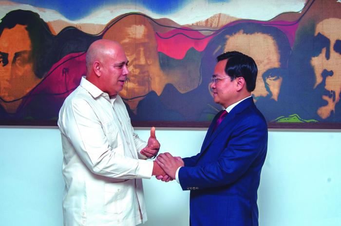 Morales Ojeda subrayó que el encuentro fue una oportunidad para estrechar los lazos de solidaridad y hermandad entre las dos naciones. Foto: Dunia Álvarez Palacios
