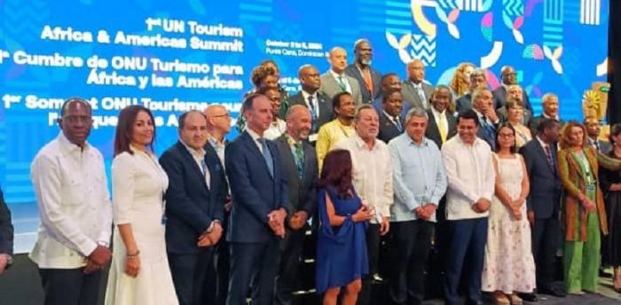Cuba asiste a Cumbre ONU Turismo