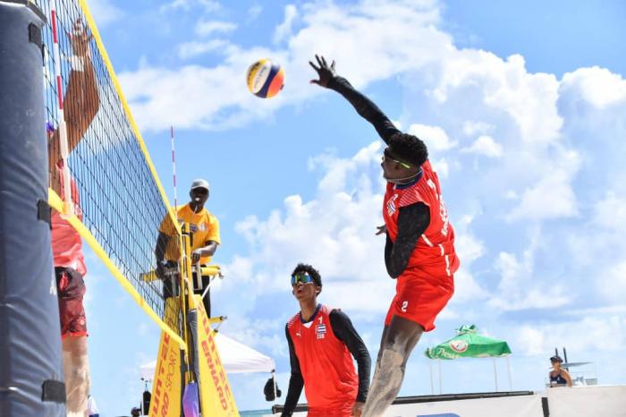 La pareja juvenil competirá en el certamen Sub-23 clasificatorio para los Juegos Panamericanos de 2025. foto: norceca