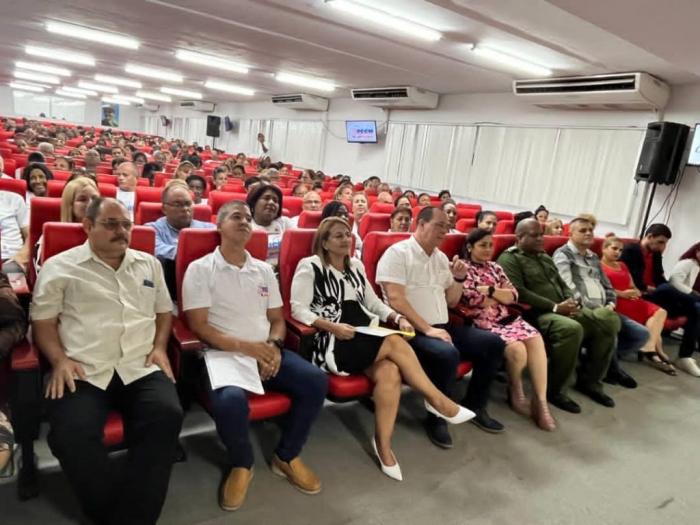 40 años de la Unidad Central de Colaboración Médica