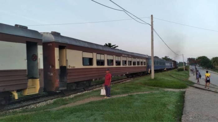 tren Santiago-Manzanillo