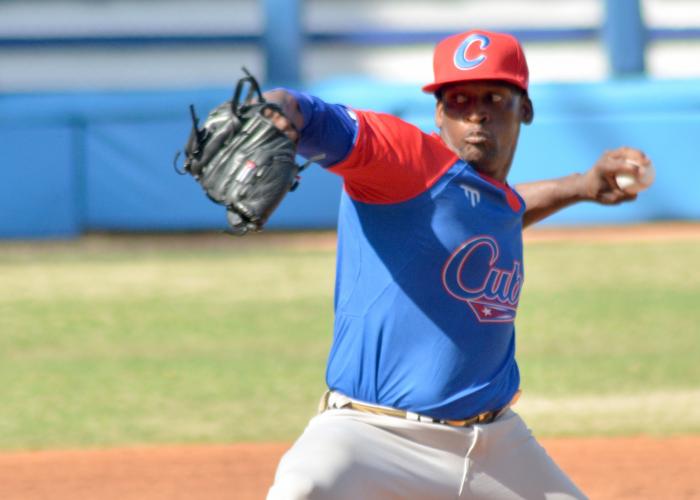 Beisbol Cuba Clasico Mundial Y Serie del Caribe- Yoanni Yera