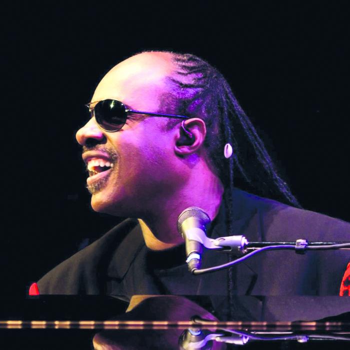 Stevie Wonder. Foto tomada de la página de Facebook del artista 