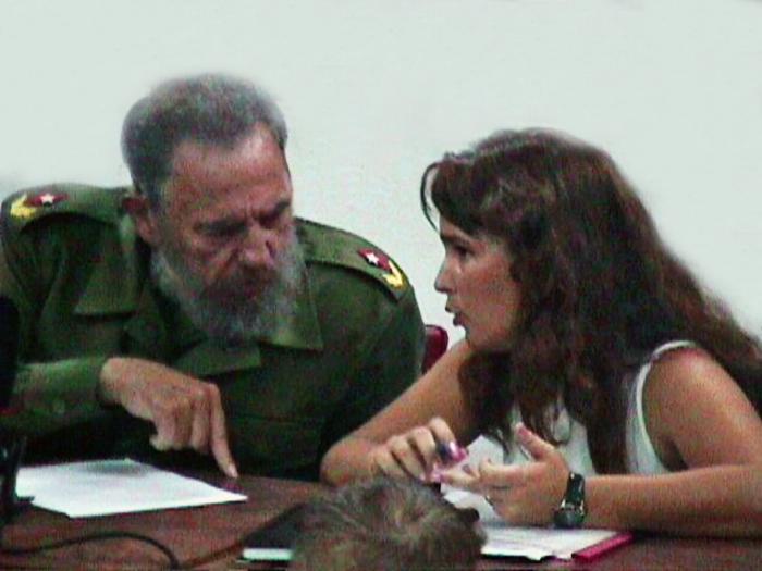 Fidel y la profesora Marisela, en una sesión de trabajo. FOTO: CORTESÍA DE LA ENTREVISTADA