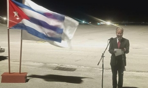 Arribó a Cuba donativo procedente de Japon para apoyar a los damnificados del huracán Rafael