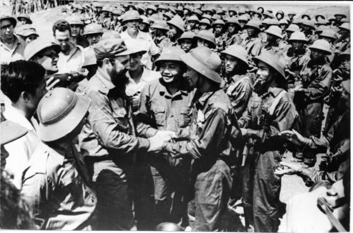 Viaje de Fidel a Vietnam del Sur. 
Foto:Septiembre 1973
