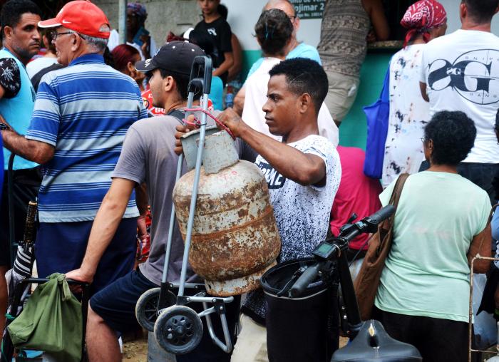 En un primer momento se venderá a quienes no pudieron comprar entre el 9 de octubre y el 4 de noviembre. foto: Ricardo López Hevia