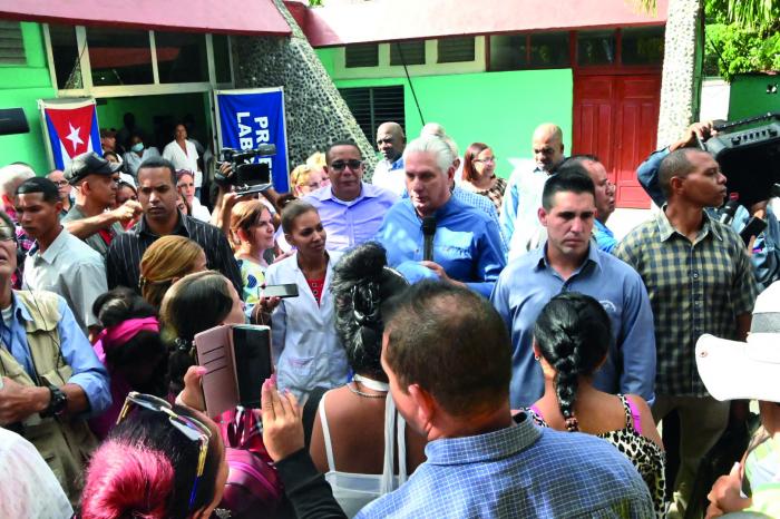 En el Policlínico Docente iv Congreso del Partido Comunista de Cuba ya está restablecido el 98 % de los servicios, y solo está faltando el ultrasonido para análisis prenatales. foto: estudios revolución