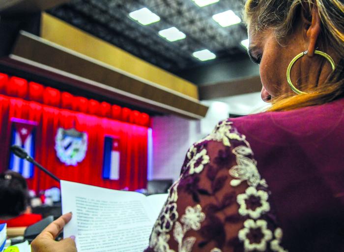 Segunda sesión extraordinaria X Legislatura en el palacio de Convenciones, 