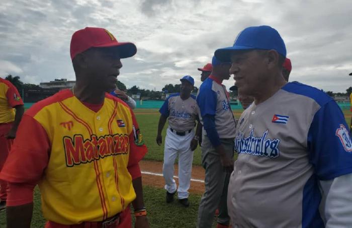 Juego palmar de junco