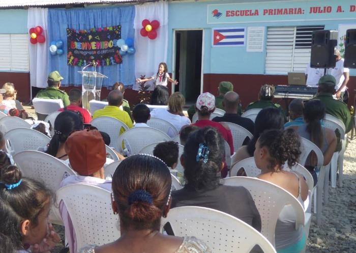 «Mi casa, mi escuela, mi luz»