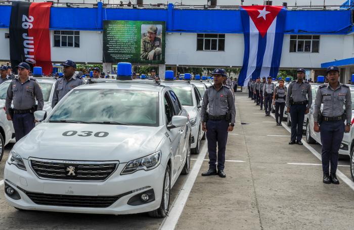 Acto por el Aniversario 66 de la PNR, presidido por el Oresidente Miguel Díaz Canel Bermúdez y Manuel Marrero Cruz, Primer Ministro y el General de División Lázaro, Ministro del Interior