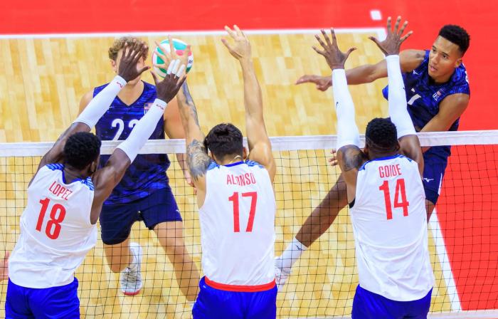 Las nuevas reglas dinamizan los partidos de voleibol. 