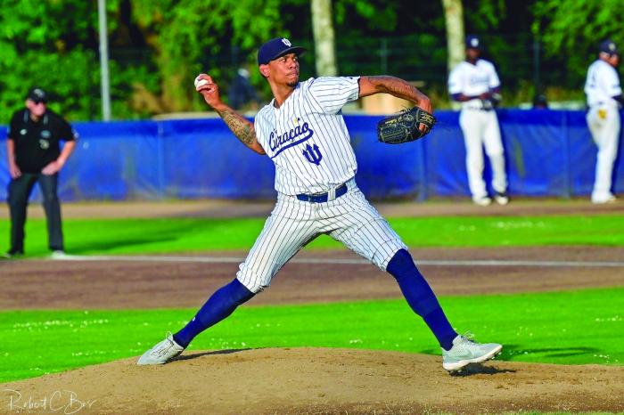 Juan Carlos Sulbarán silenció los maderos tuneros. foto tomada de honkbal.nl